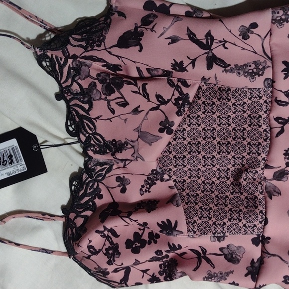 NWT Beautiful pink and black dress - Picture 2 of 9